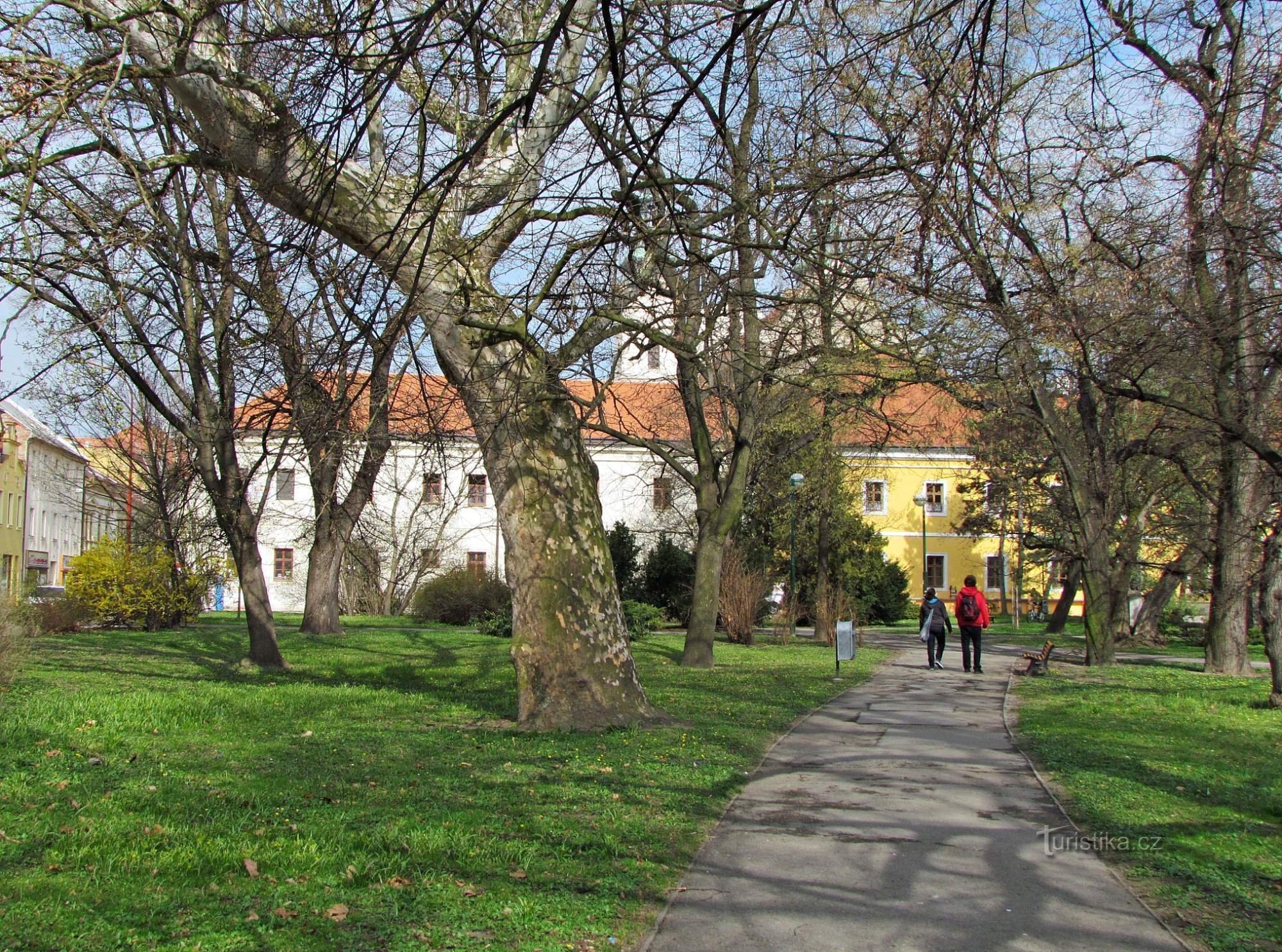 Uherské Hradiště - grădina iezuită