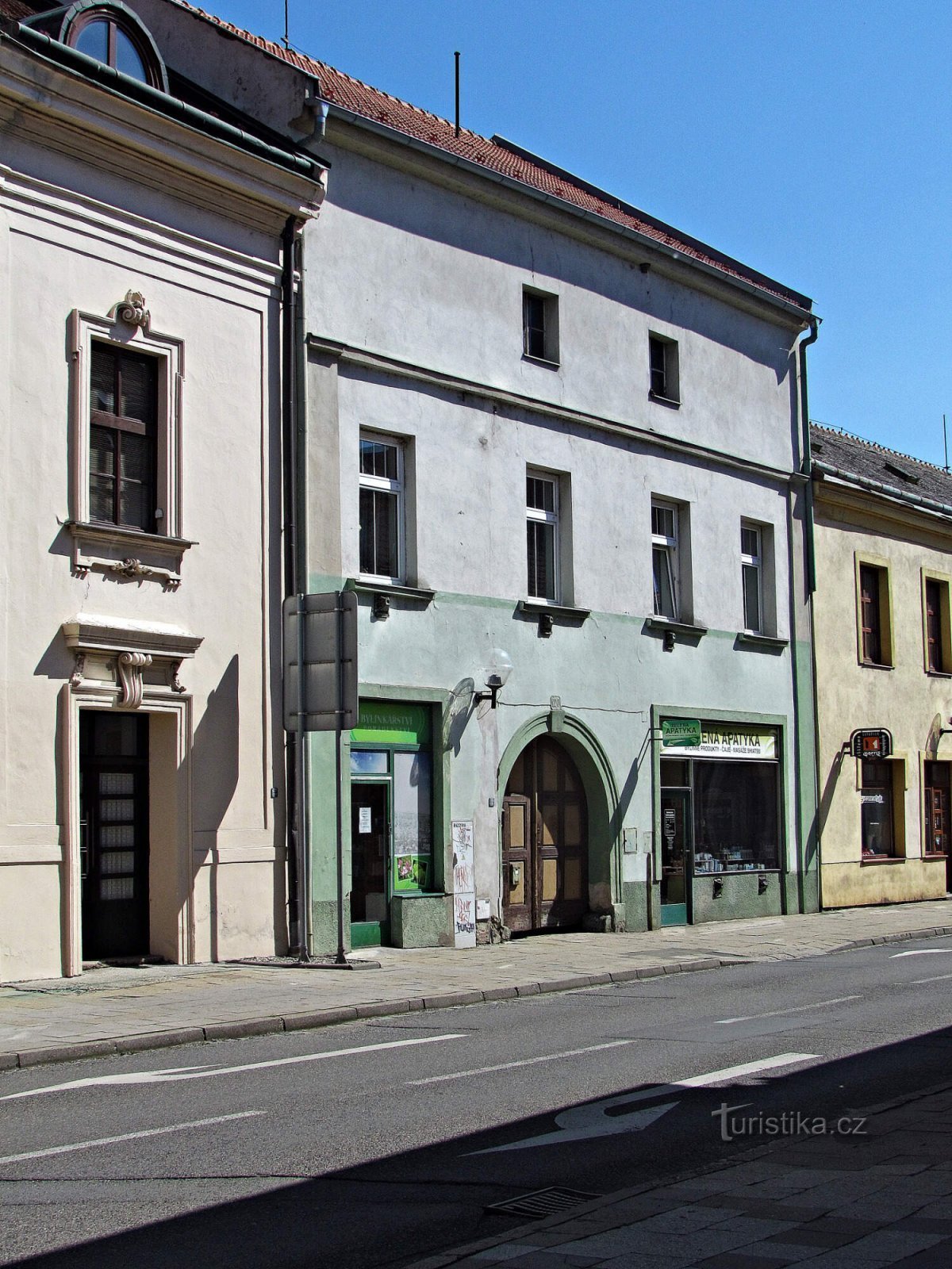 Uherské Hradiště - Rue Vodní avec l'ancienne chapelle Sainte-Élisabeth