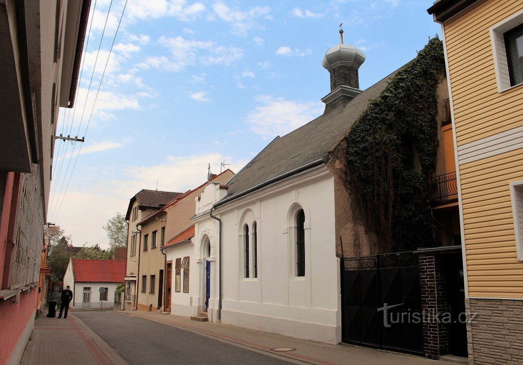 Uhlířské Janovice, entinen synagoga