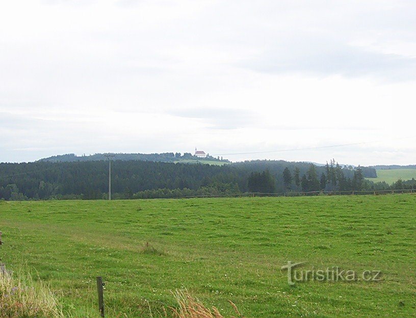 Uhlířský vrch desde la carretera de Rýmařov - Fotografía: Ulrych Mir.