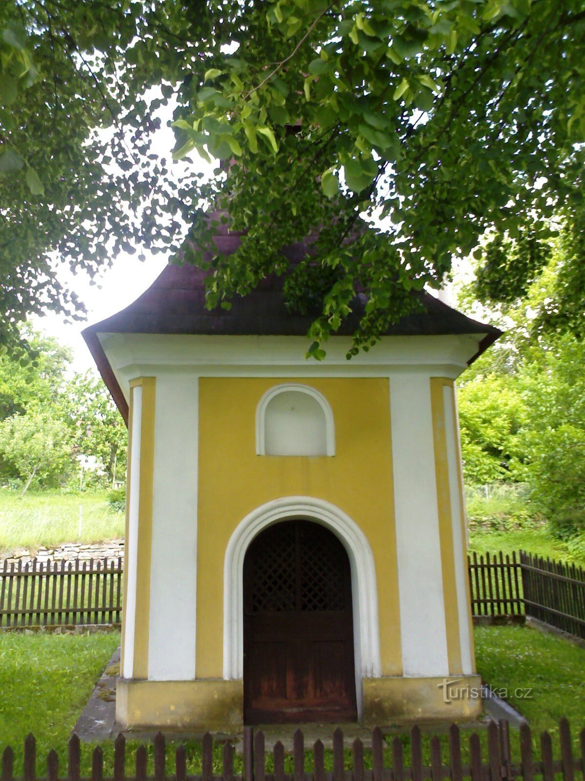 Uhřinovice - chapel