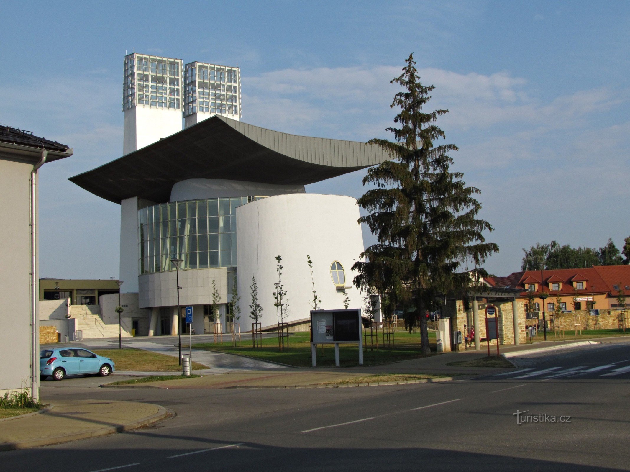 Zamysł ludzkiego ducha - kościół Ducha Świętego