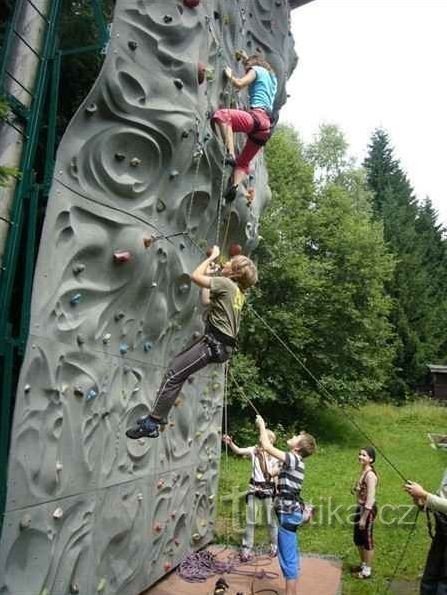 Muro de escalada artificial Deštná, Orlické hory