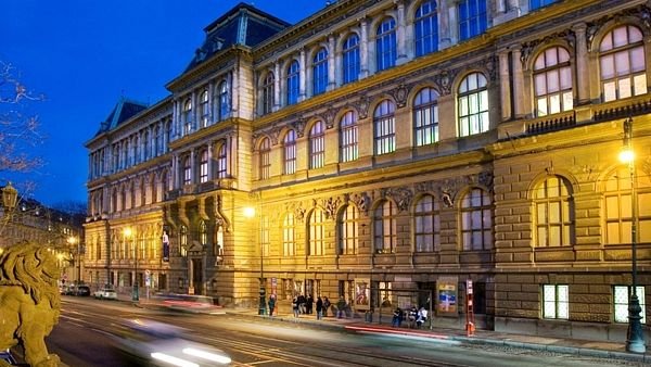 Muzej uporabnih umetnosti v Pragi