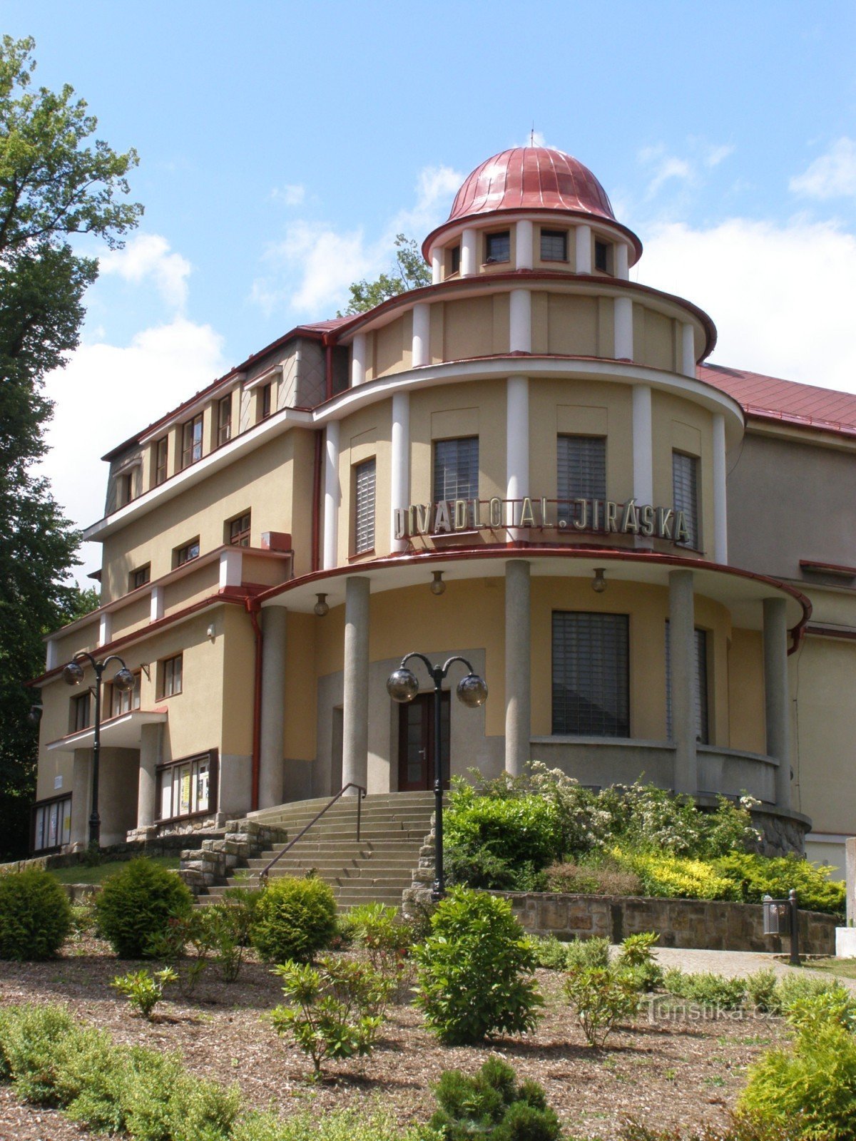 Úpice - teatro de Aloise Jirásek