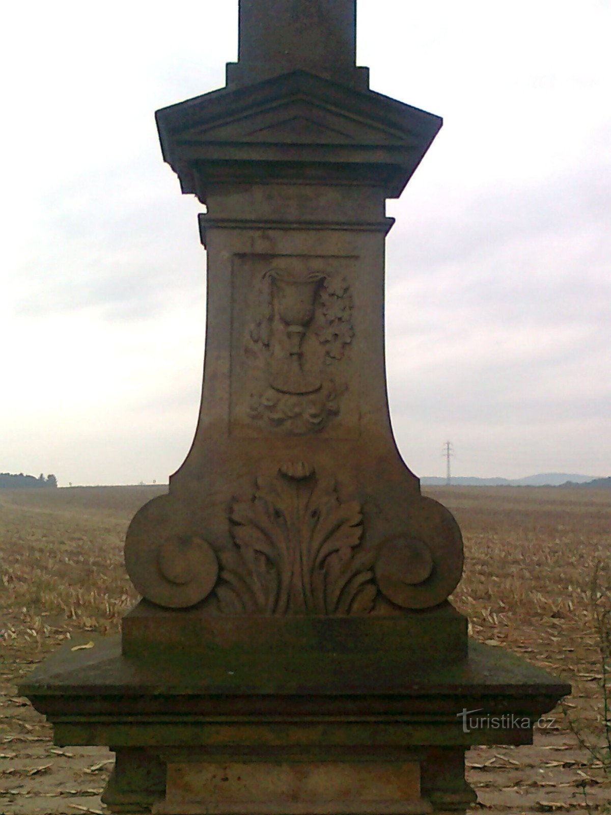 Úsov - stone cross by the Úsov - Stavenice road