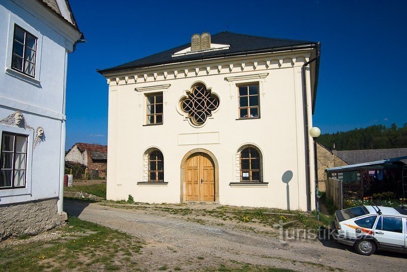 Usov synagoga