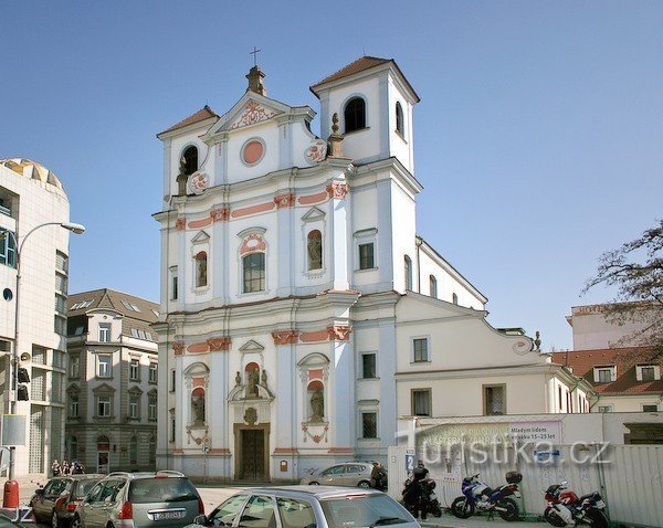 Ústí nad Labem - église de St. Saint Adalbert et le monastère dominicain