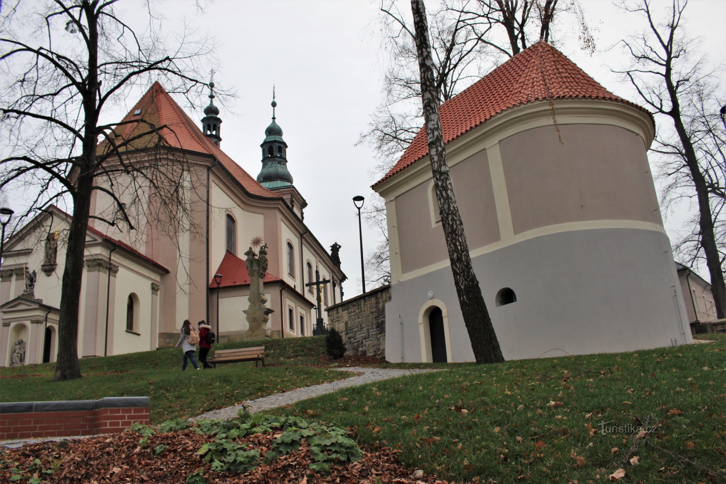 Ústí nad Orlicí - 教会のそばの公園