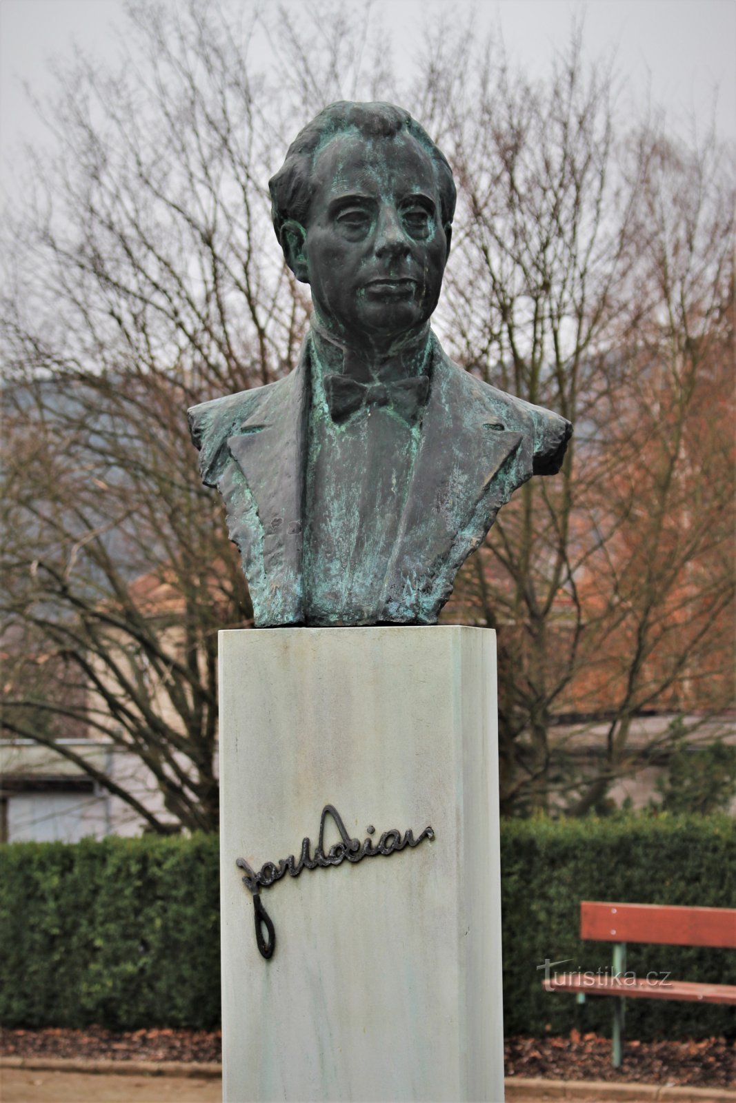 Ústí nad Orlicí - Statue von Jaroslav Kocian