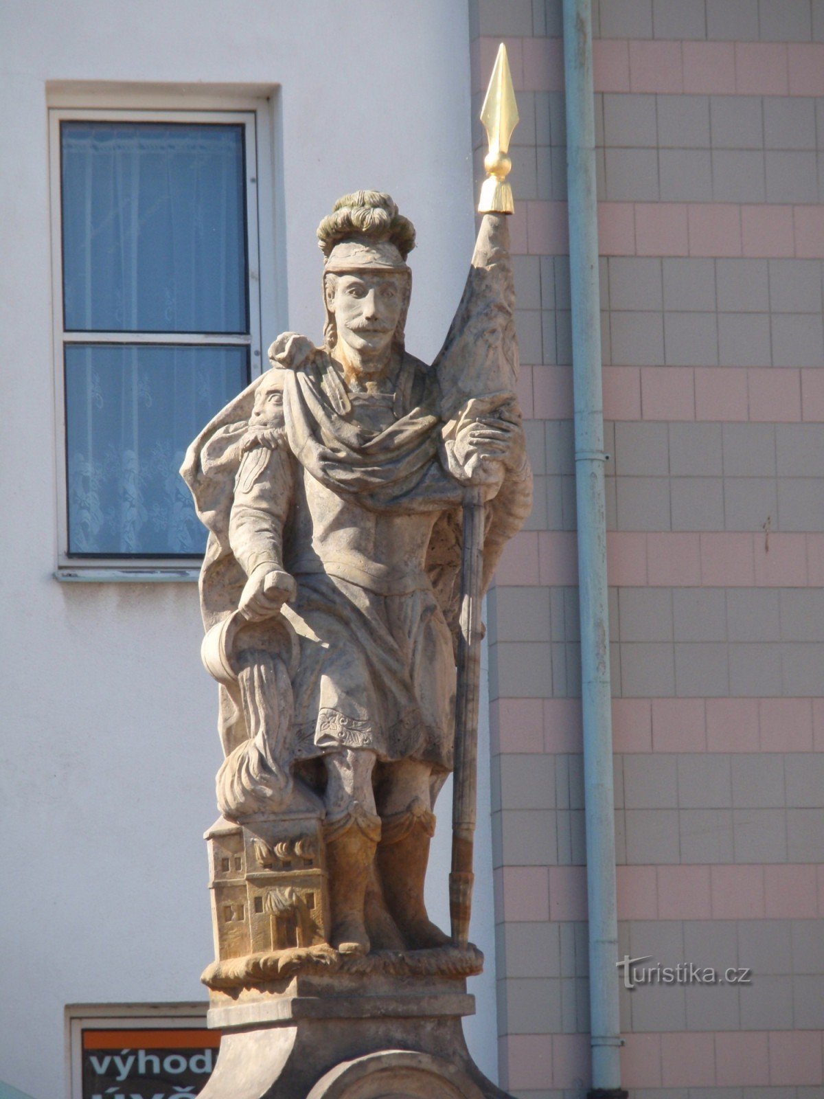 Усті-над-Орліці - статуя св. Флоріана