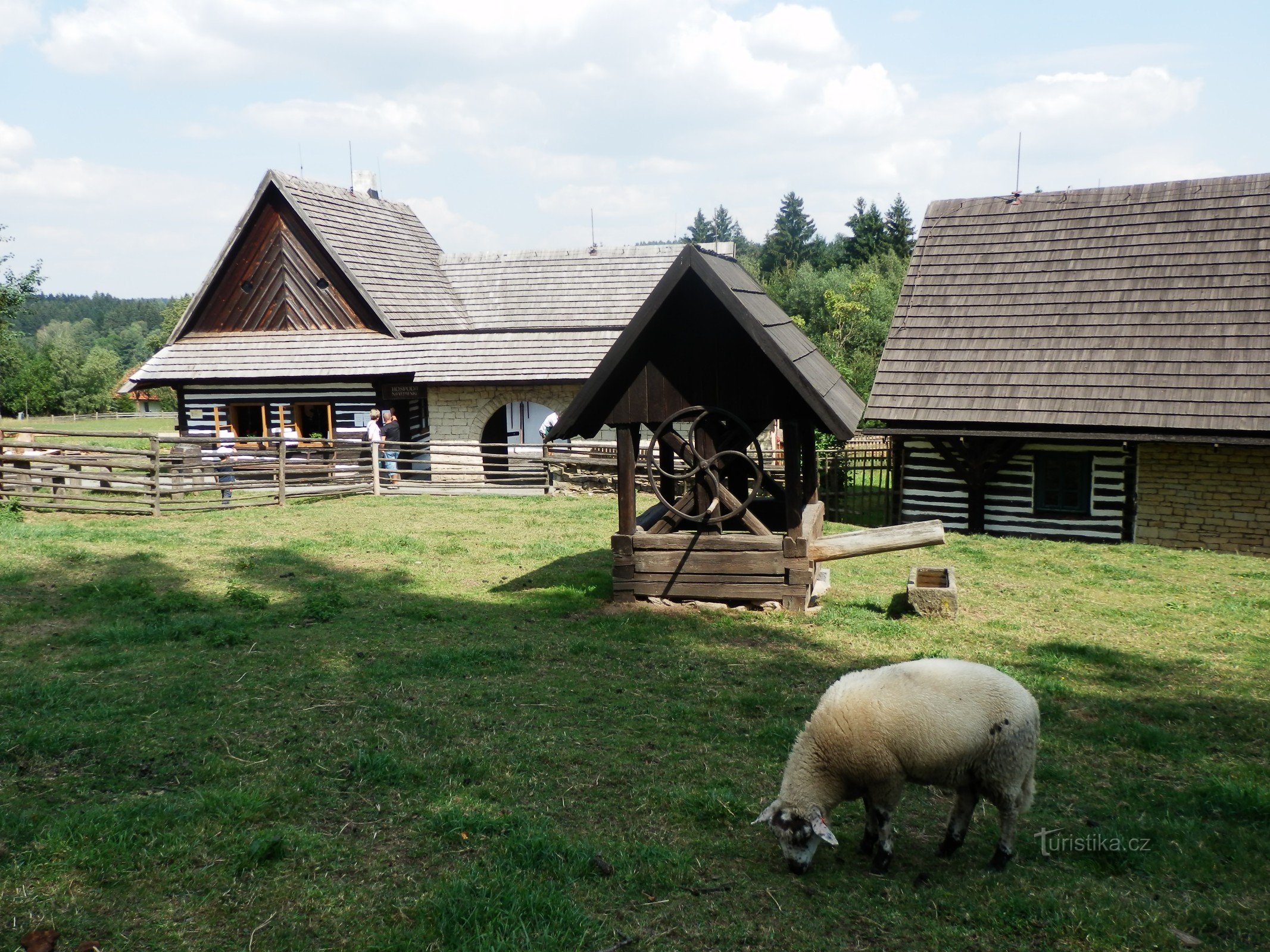 fotografie introductivă - muzeul în aer liber Veselý kopec