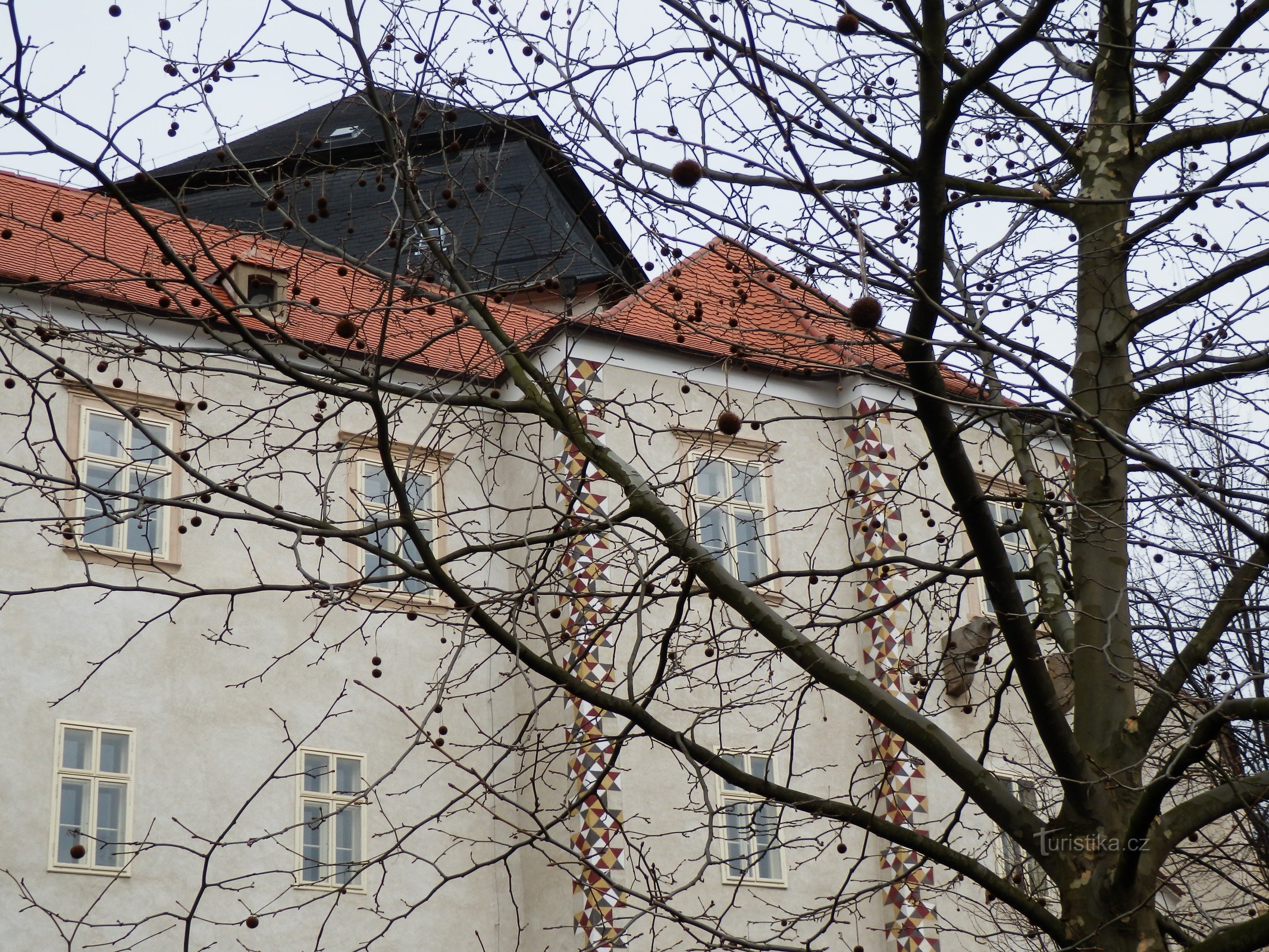 zdjęcie wprowadzające - zamek Miroslav