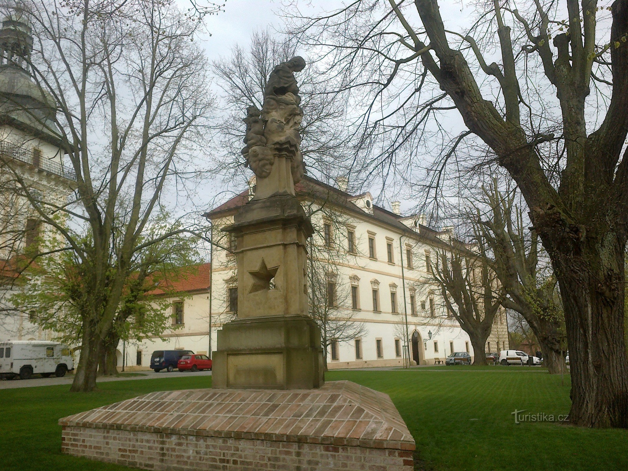 Dans le parc du château