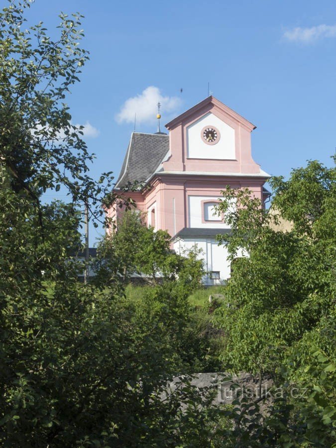 Sie haben eine schöne Kirche in Jakubovice