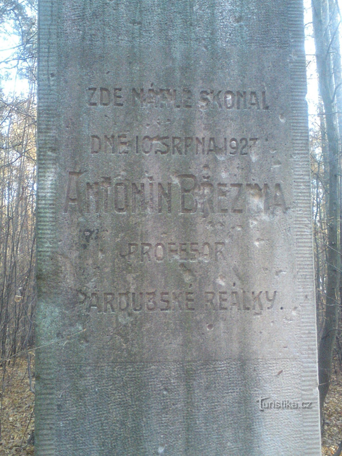 У 1920,1923,1924, 1926, XNUMX та XNUMX роках він вигравав Кубок середньої школи зі своєю студентською командою