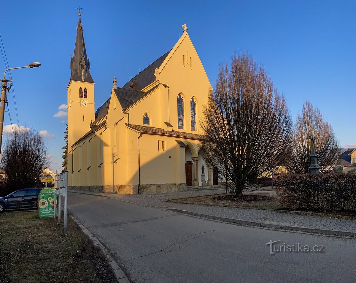 În 2020–21, biserica a primit o nouă fațadă