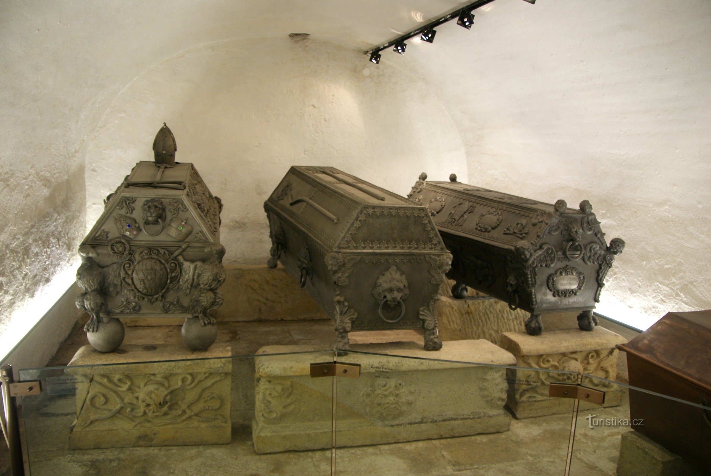 in het mausoleum