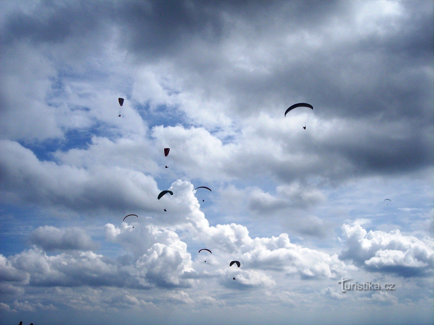 in den Wolken