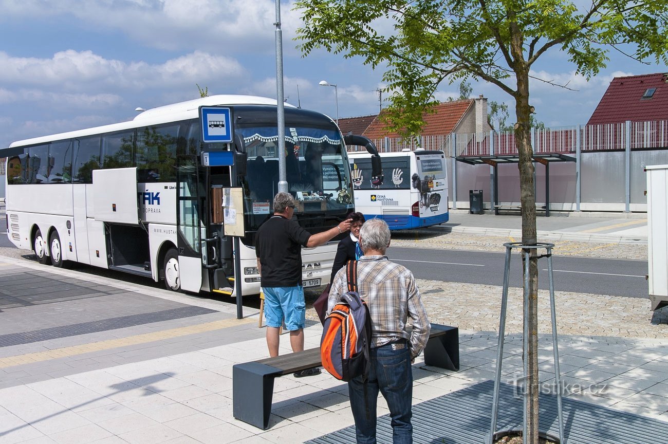 De hele trein stapt uit in Třebíč