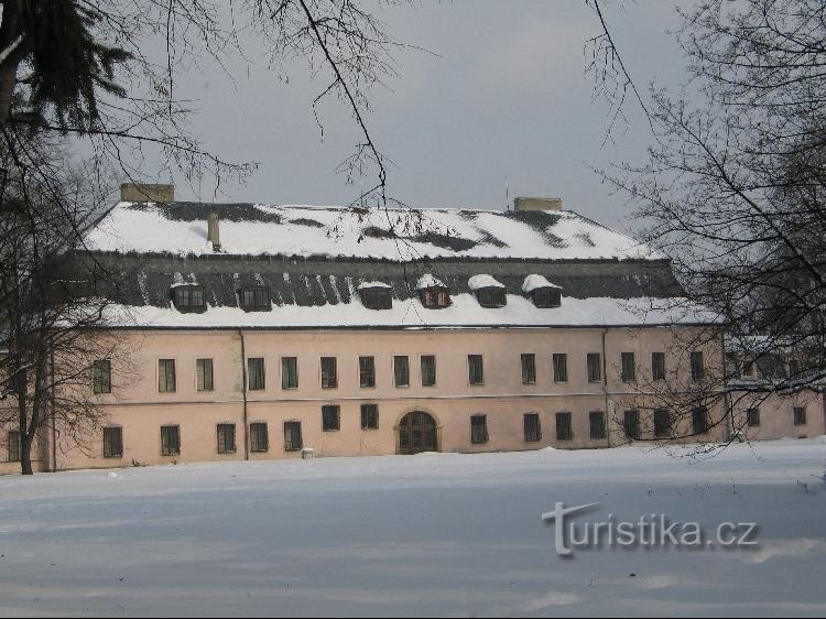 Valašské Meziříčí - kasteel in de winter: Valašské Meziříčí - kasteel in de winter