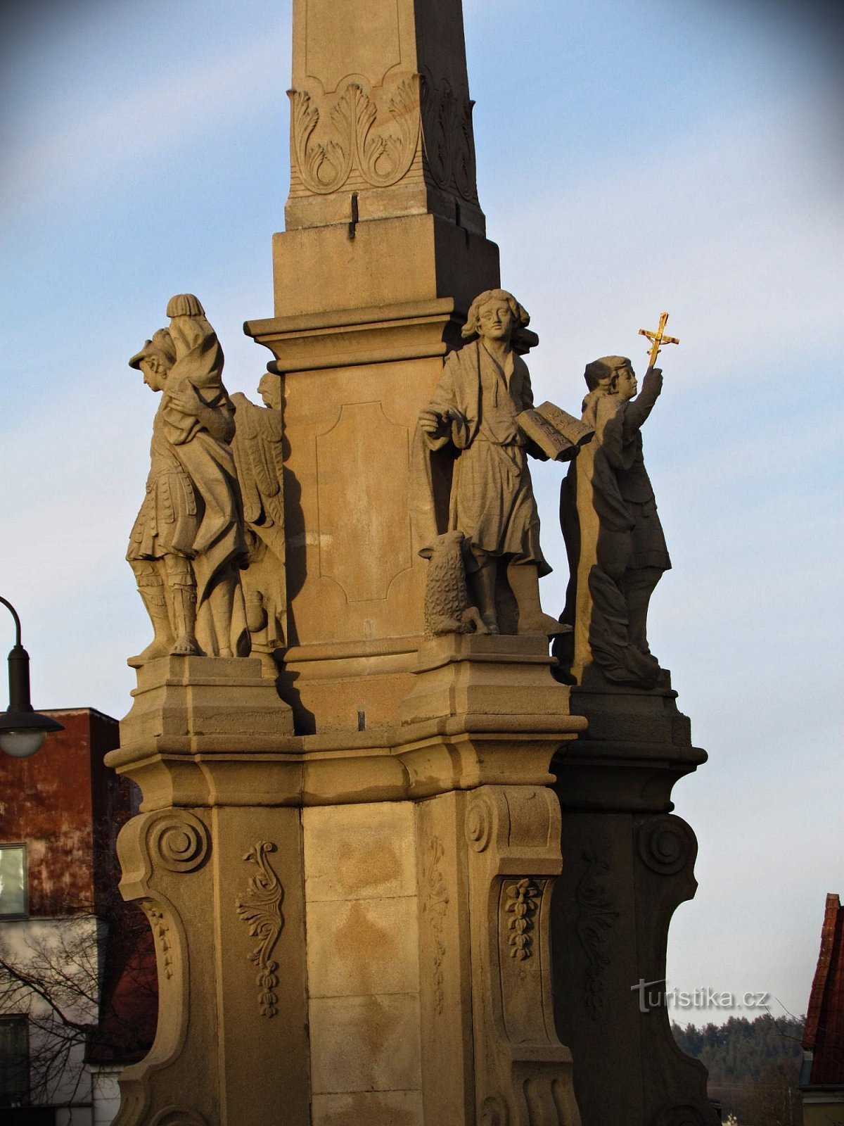 Valašskoklobucký Marian column