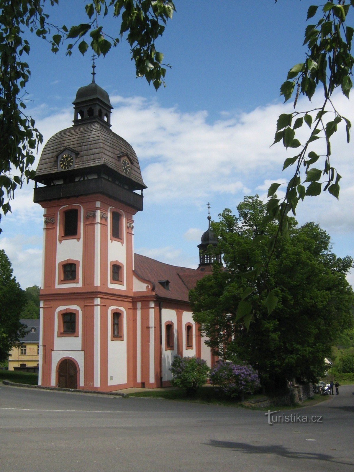 Valeč - Pfarrkirche der Geburt des hl. Johannes des Täufers