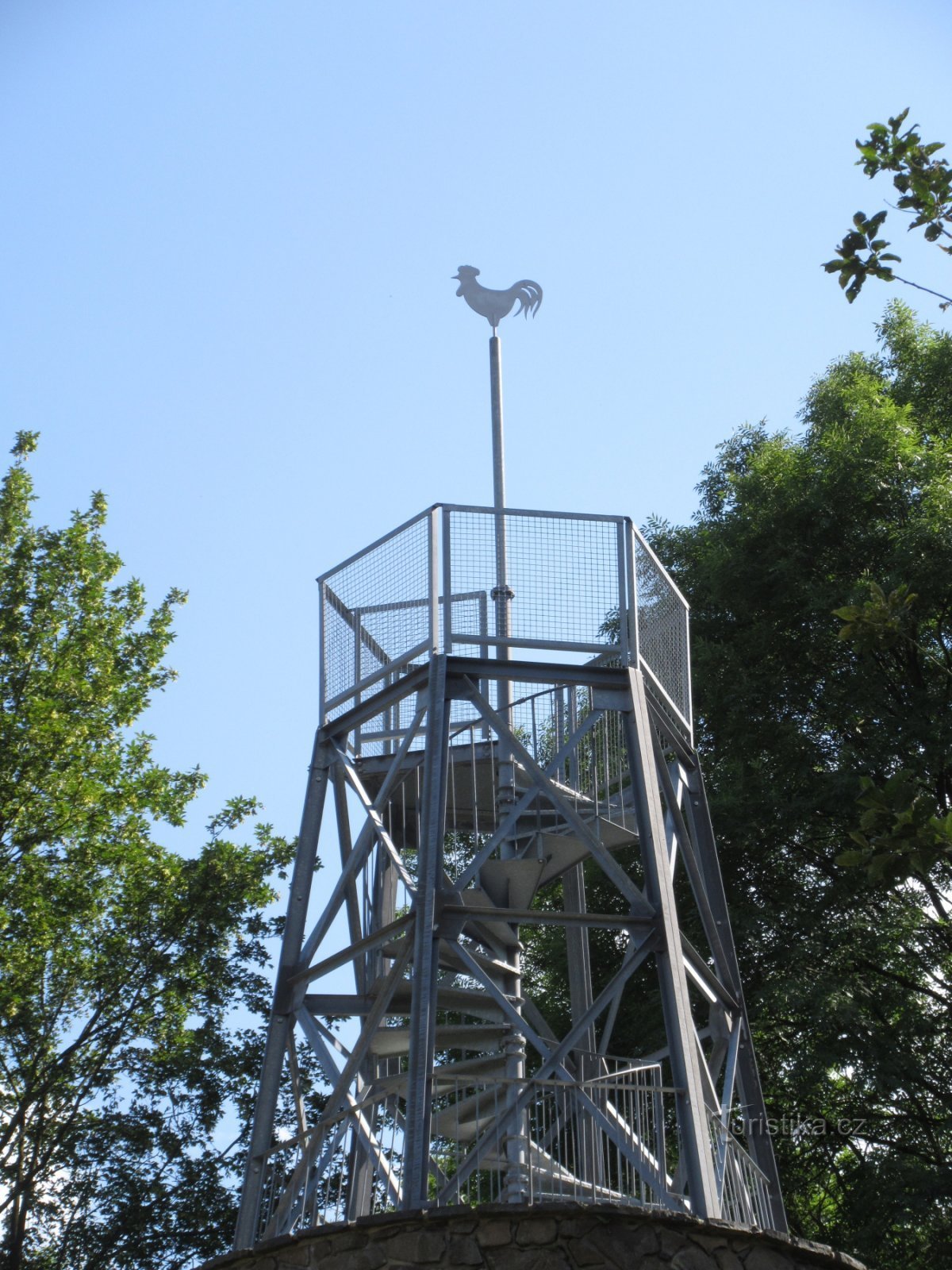 Valkeřice – dorp en uitkijktoren Kohout