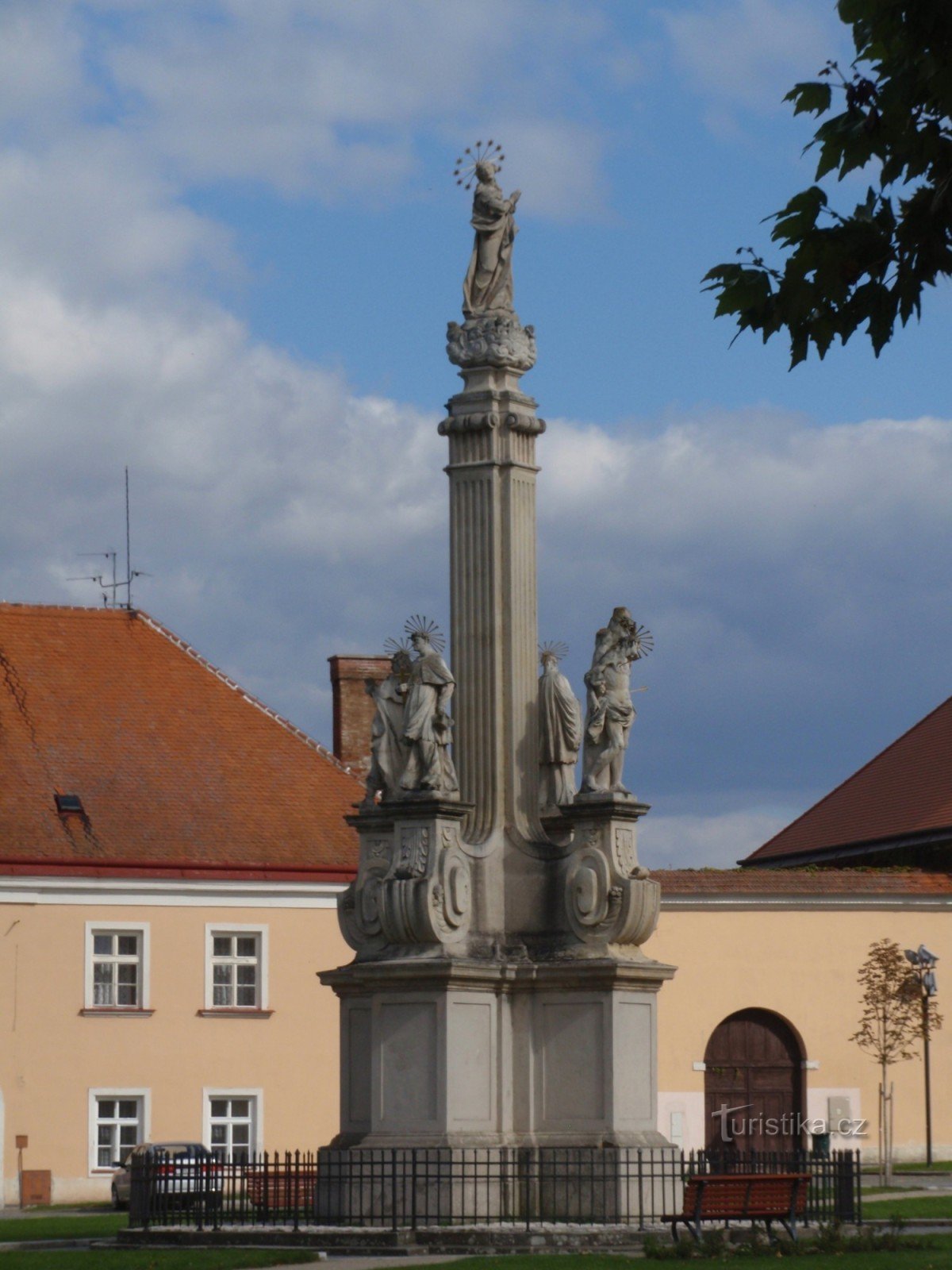 Valtice - Marian column