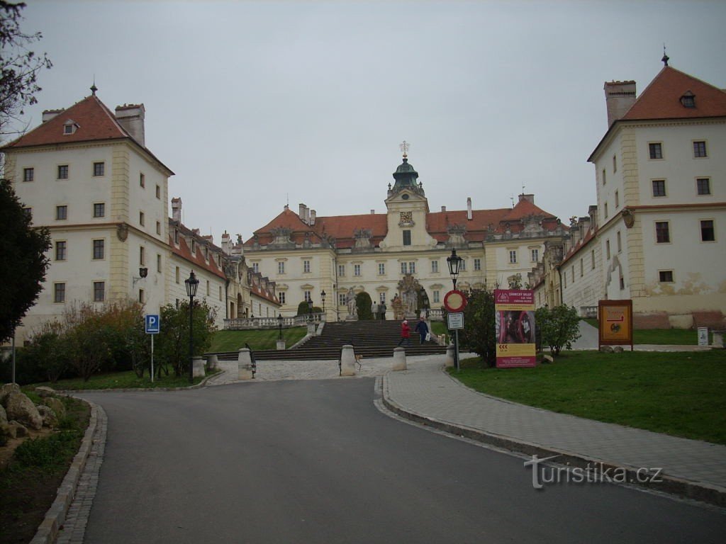 Dvorac i podkaštel Valtice