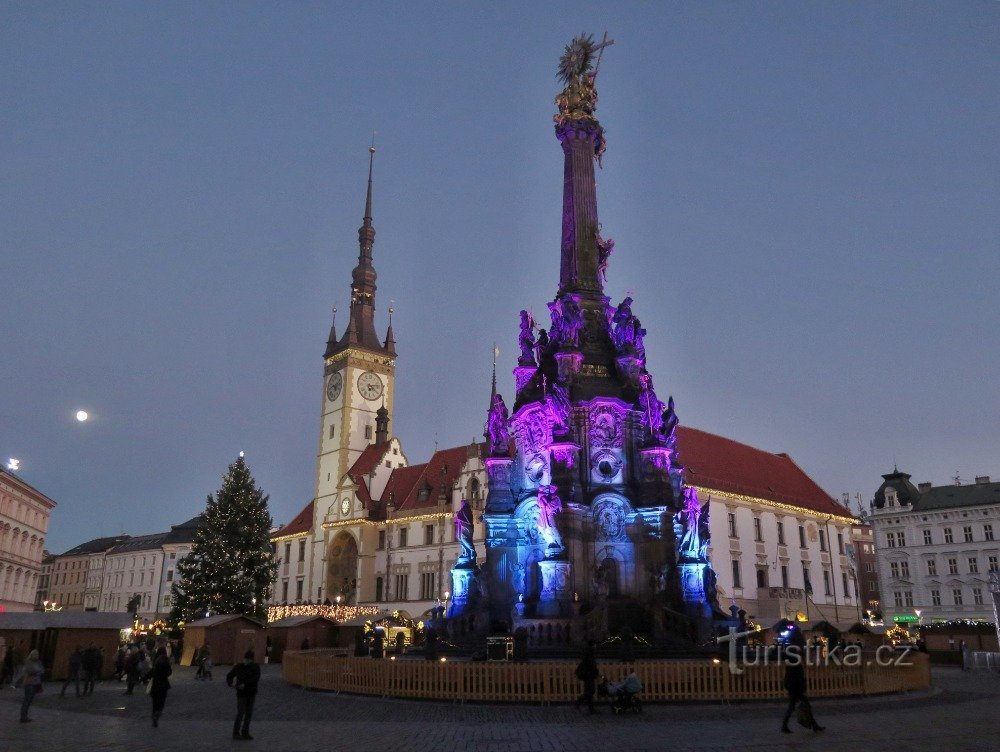 Górny plac bożonarodzeniowy