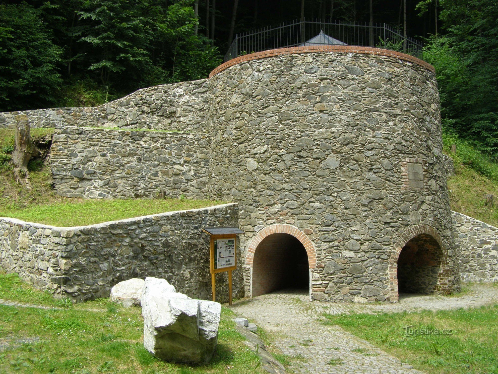 Limestone near Javorník