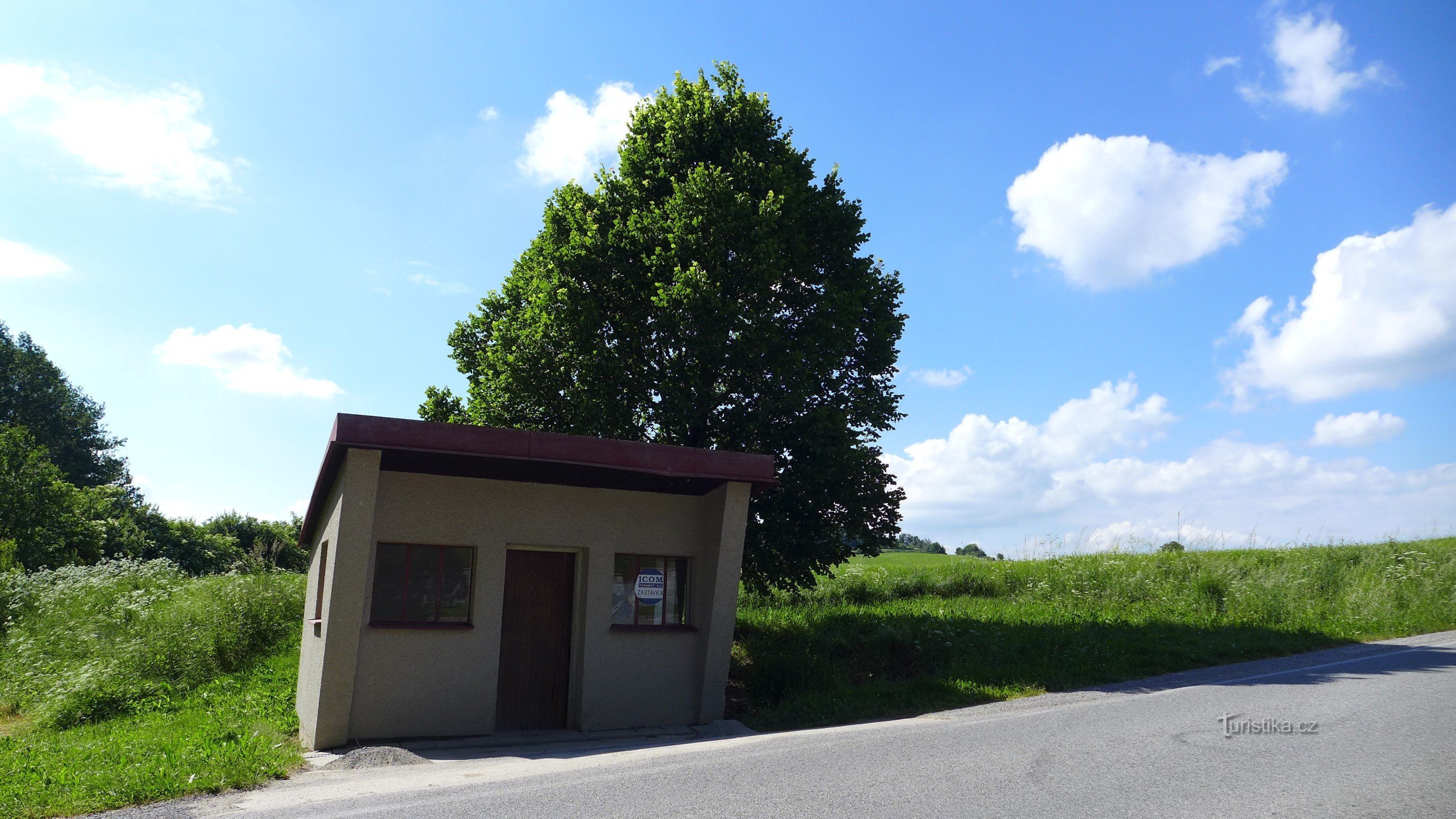 Vápovice - bussipysäkki