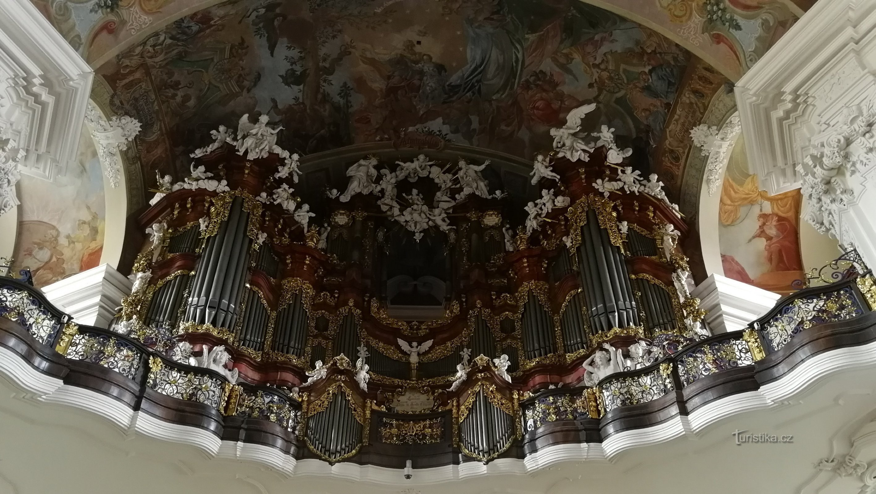 Die Orgel in der Basilika