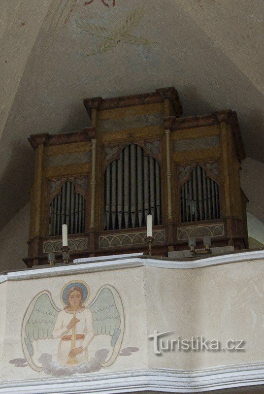 Het orgel in Raškov