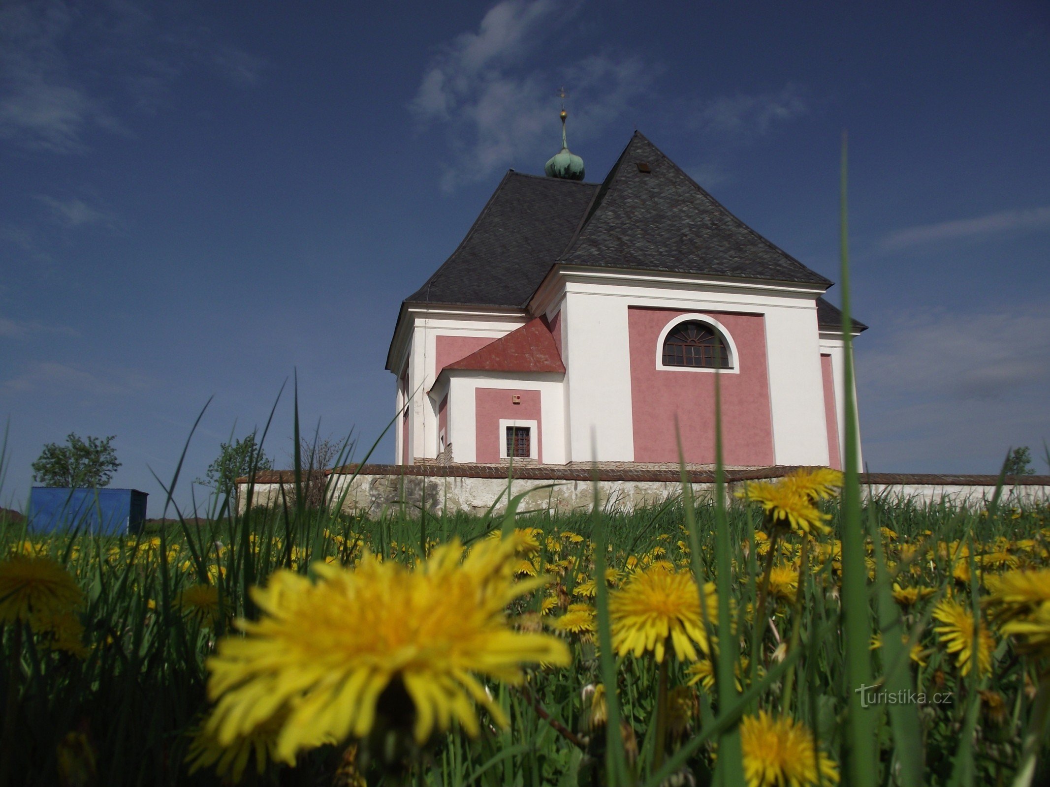 Vážany (cerca de Boskovic) – Iglesia de la Anunciación de la Virgen María