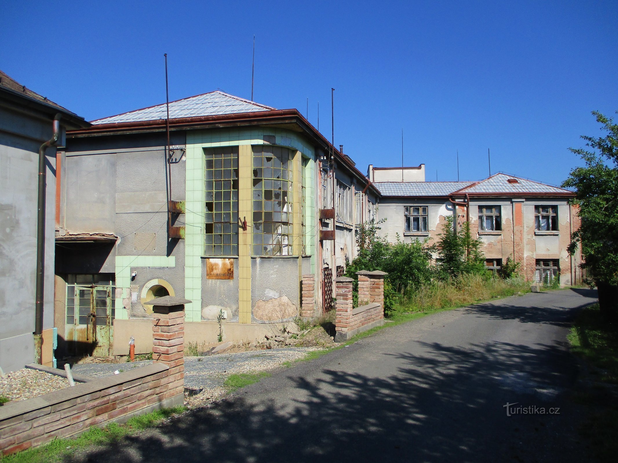 La fabbrica di tende e persiane di Včelák a Libčany (4.7.2020 luglio XNUMX)