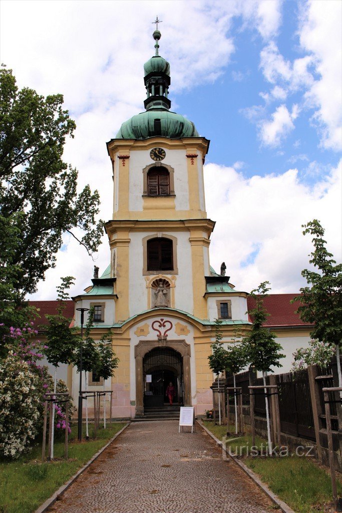 Entrada a la zona de la capilla.