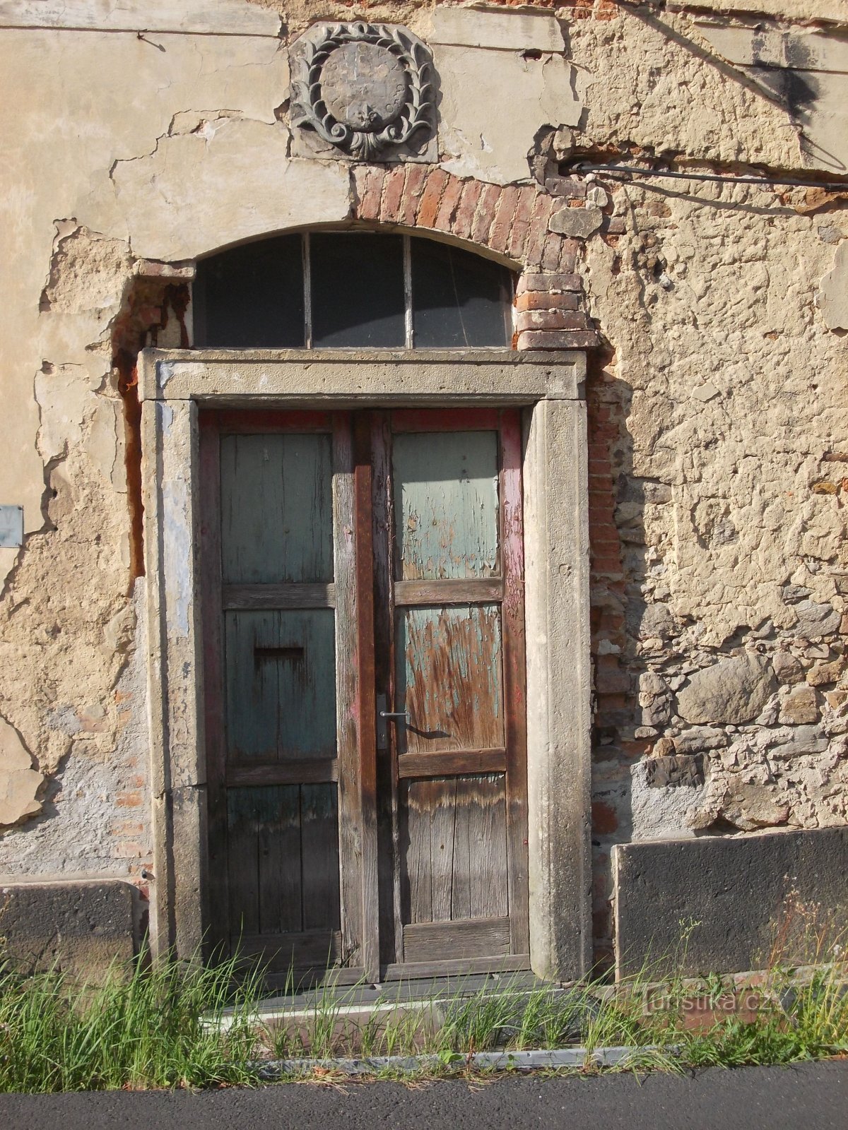 entrance to the building from the street