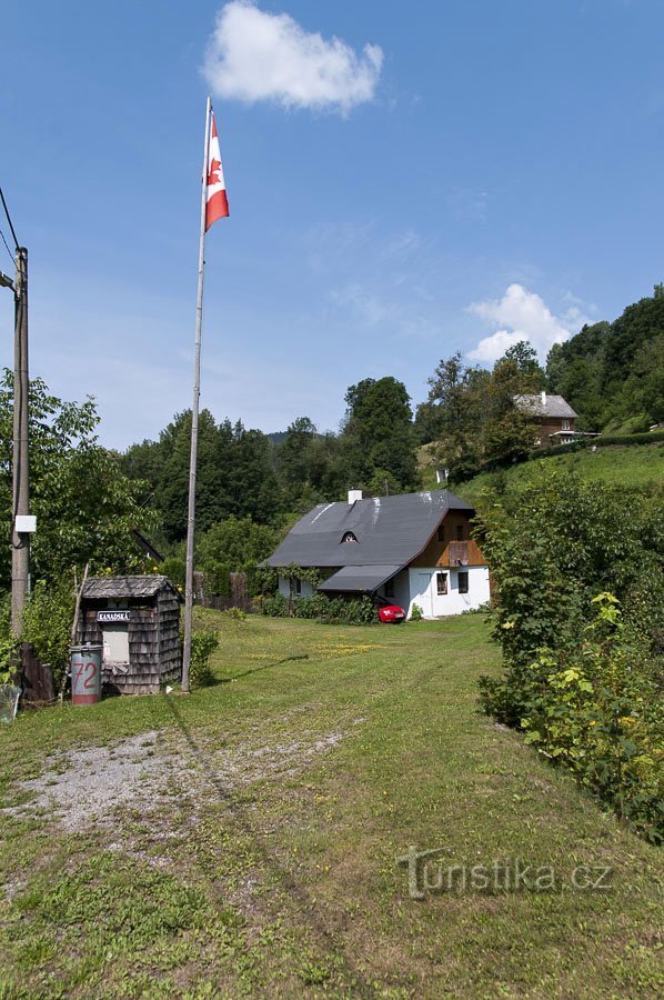 Očitno v Vernířovicah živi Kanadčan