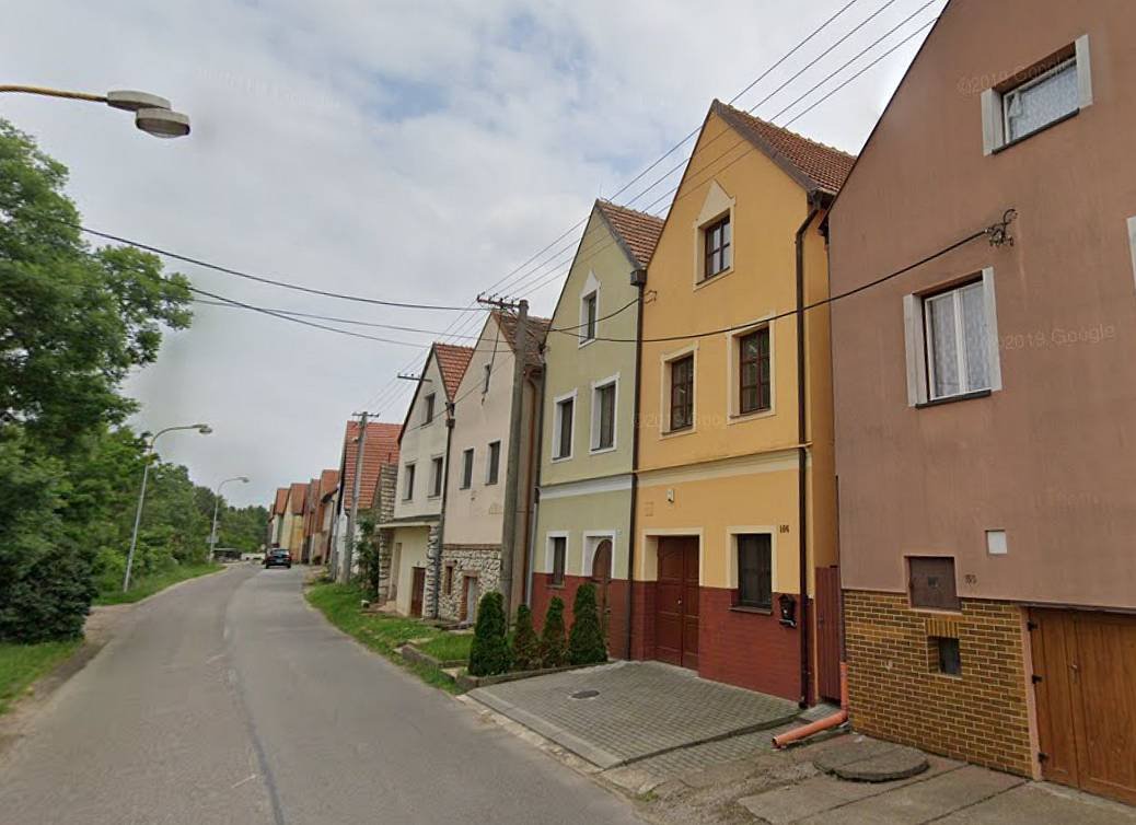 Ve vinném sklepě Dolní Věstonice