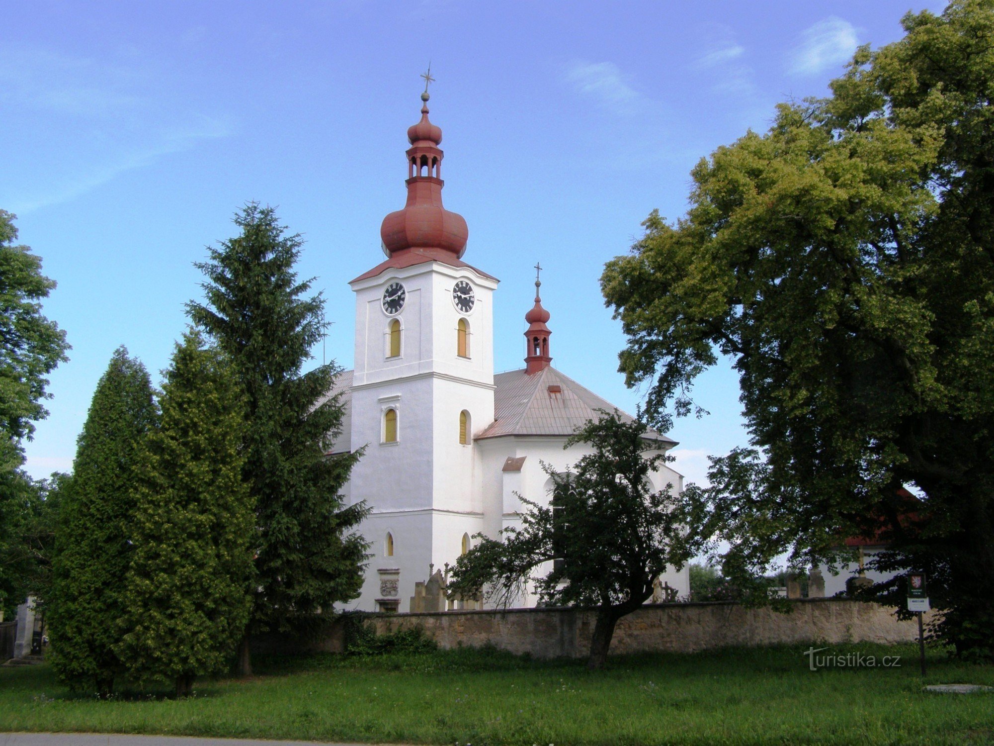 Velesice - Igreja da Assunção da Virgem Maria