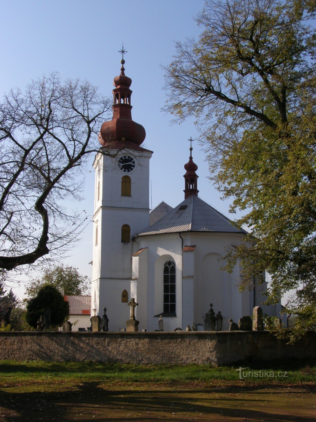 Velesice - Igreja da Assunção da Virgem Maria