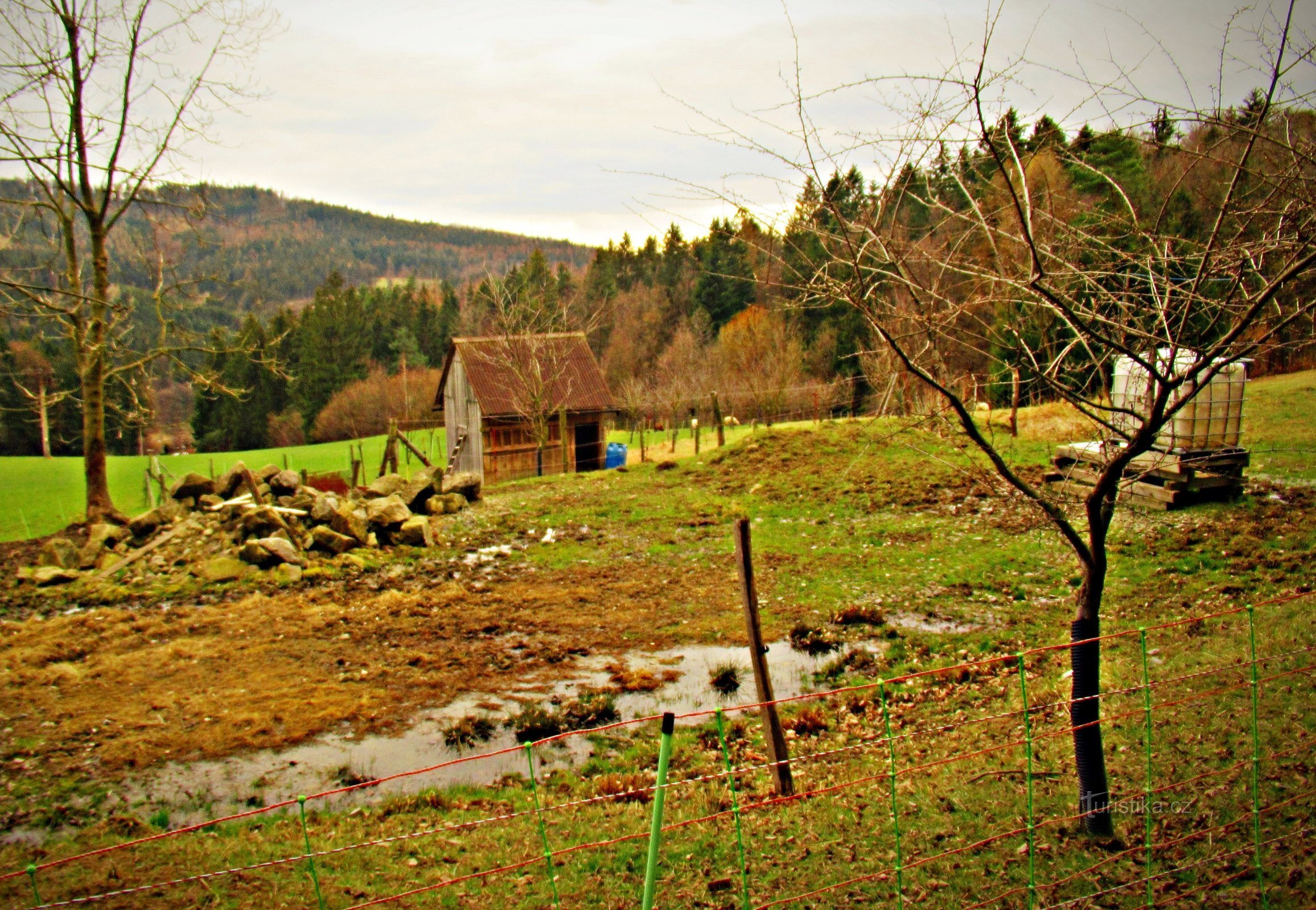 Passeio de Páscoa na aldeia de Držková perto de Zlín