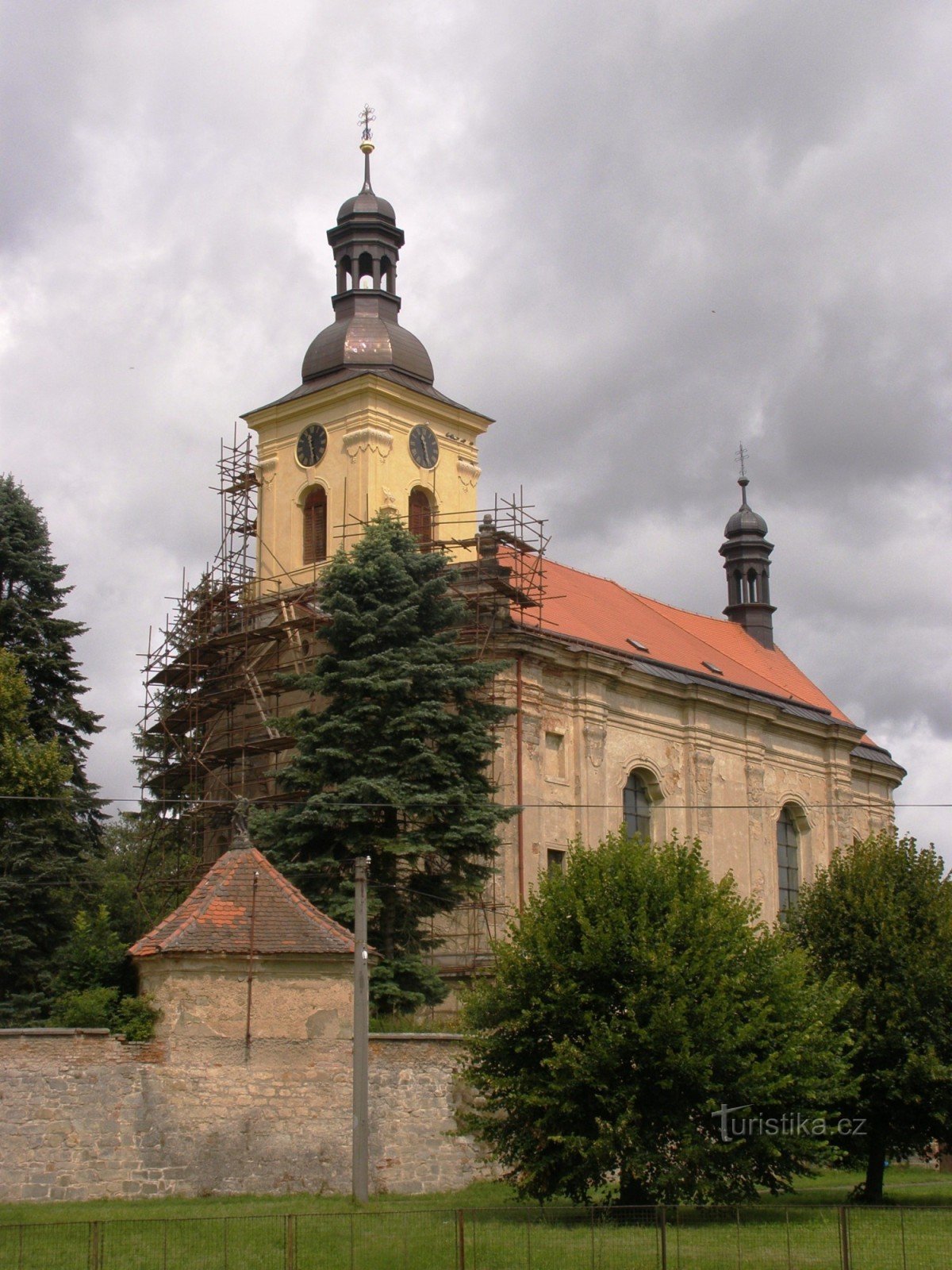Veliš - kostel sv. Václava