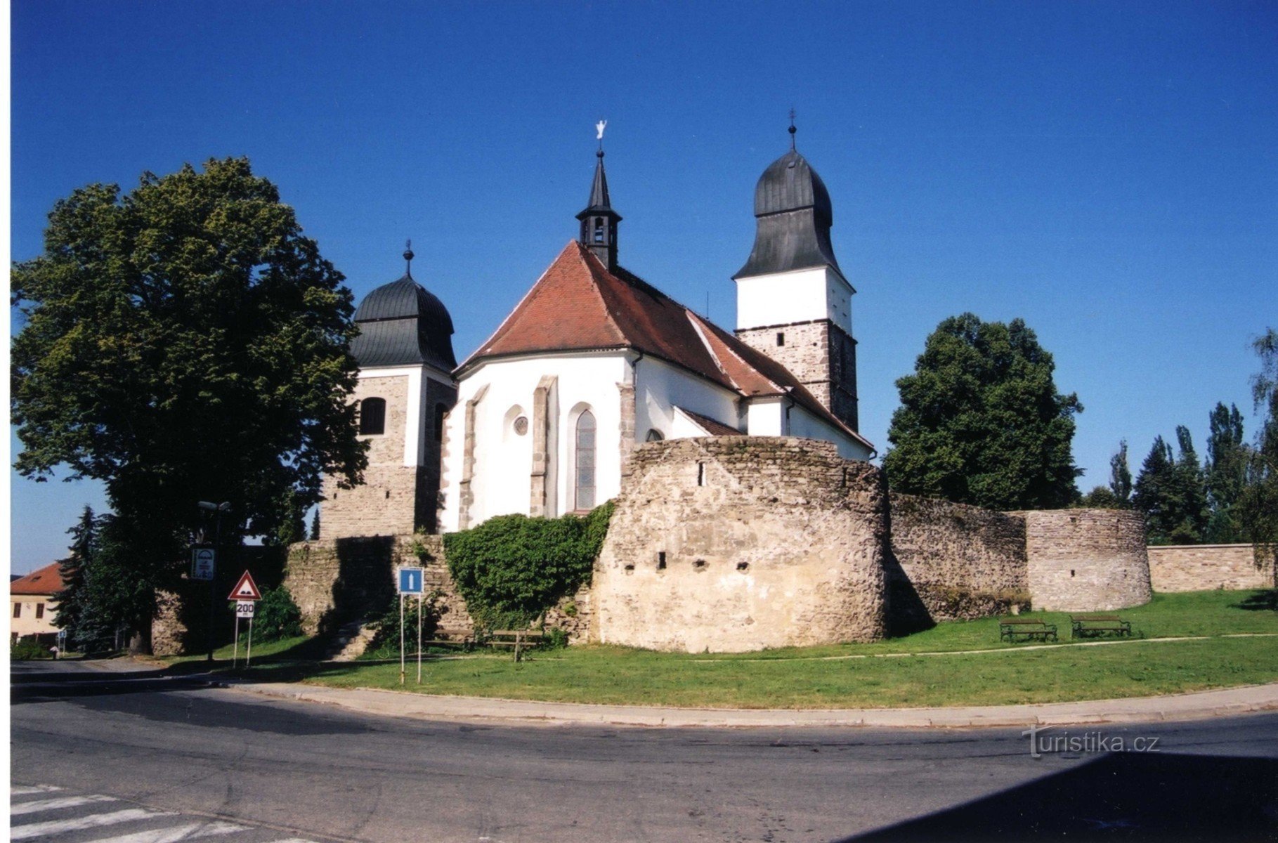 Velká Bíteš - utrjena cerkev