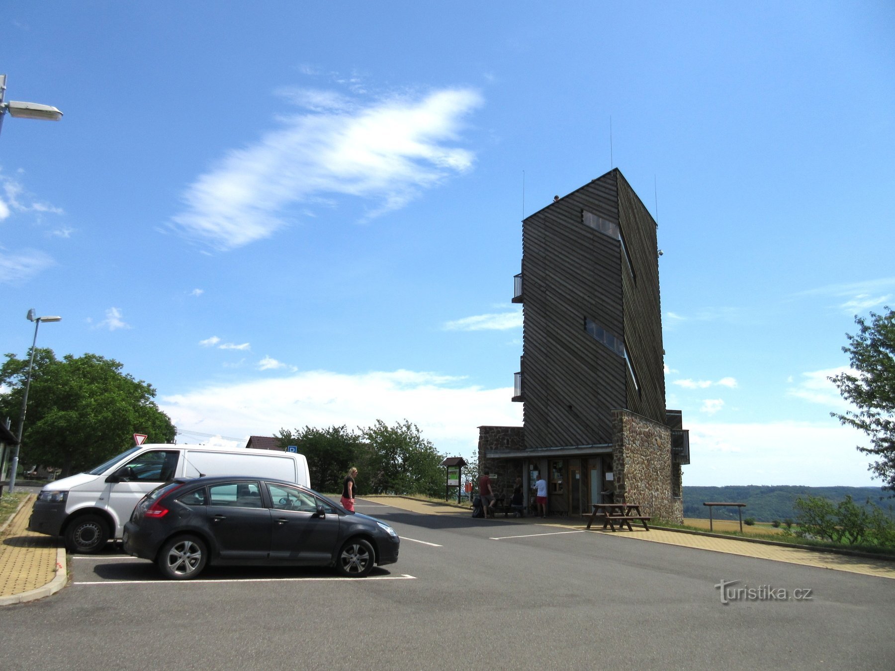 Velká Buková – vila e torre de vigia