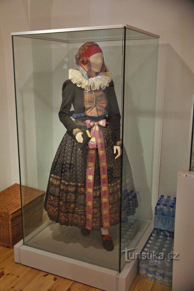 Velká Bystřice (nabij Olomouc) – Museum van Hanác-kostuum