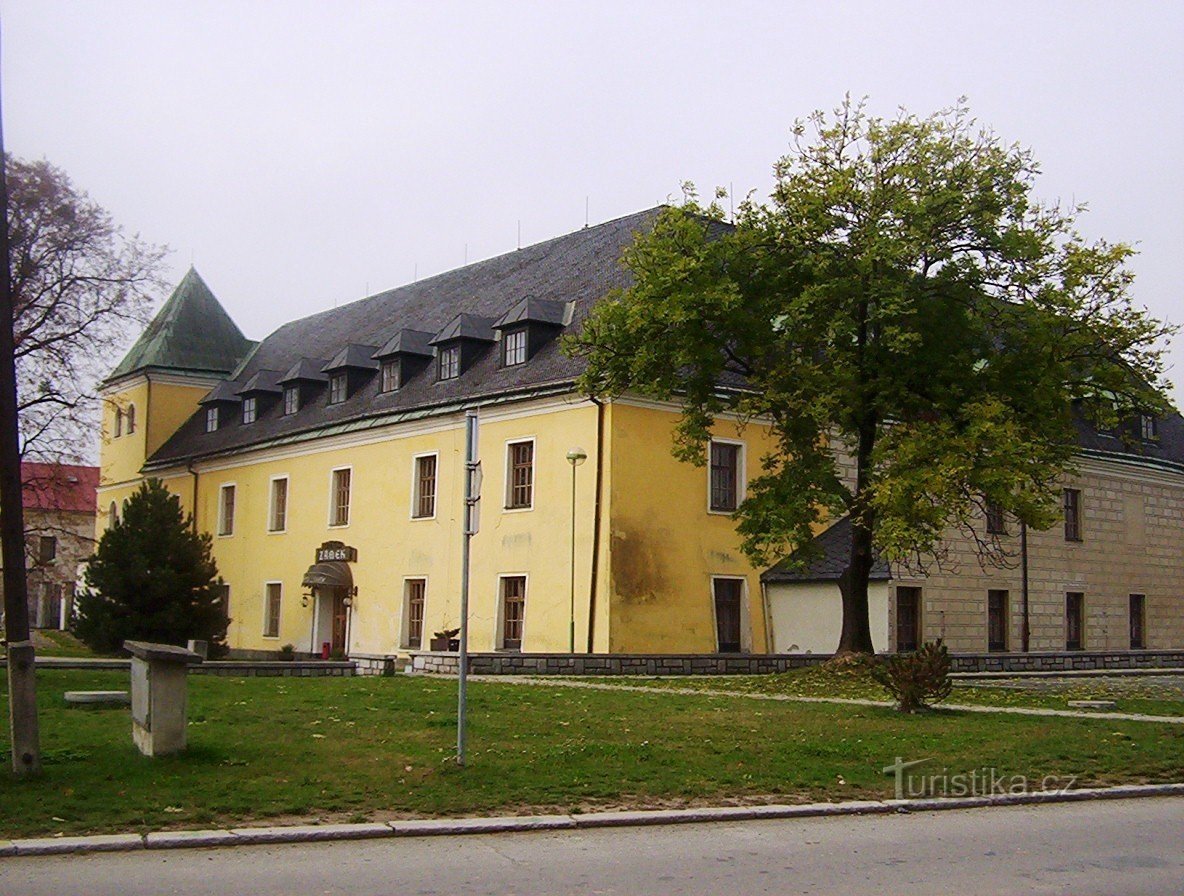 Velká Bystřice-kasteel-Foto: Ulrych Mir.