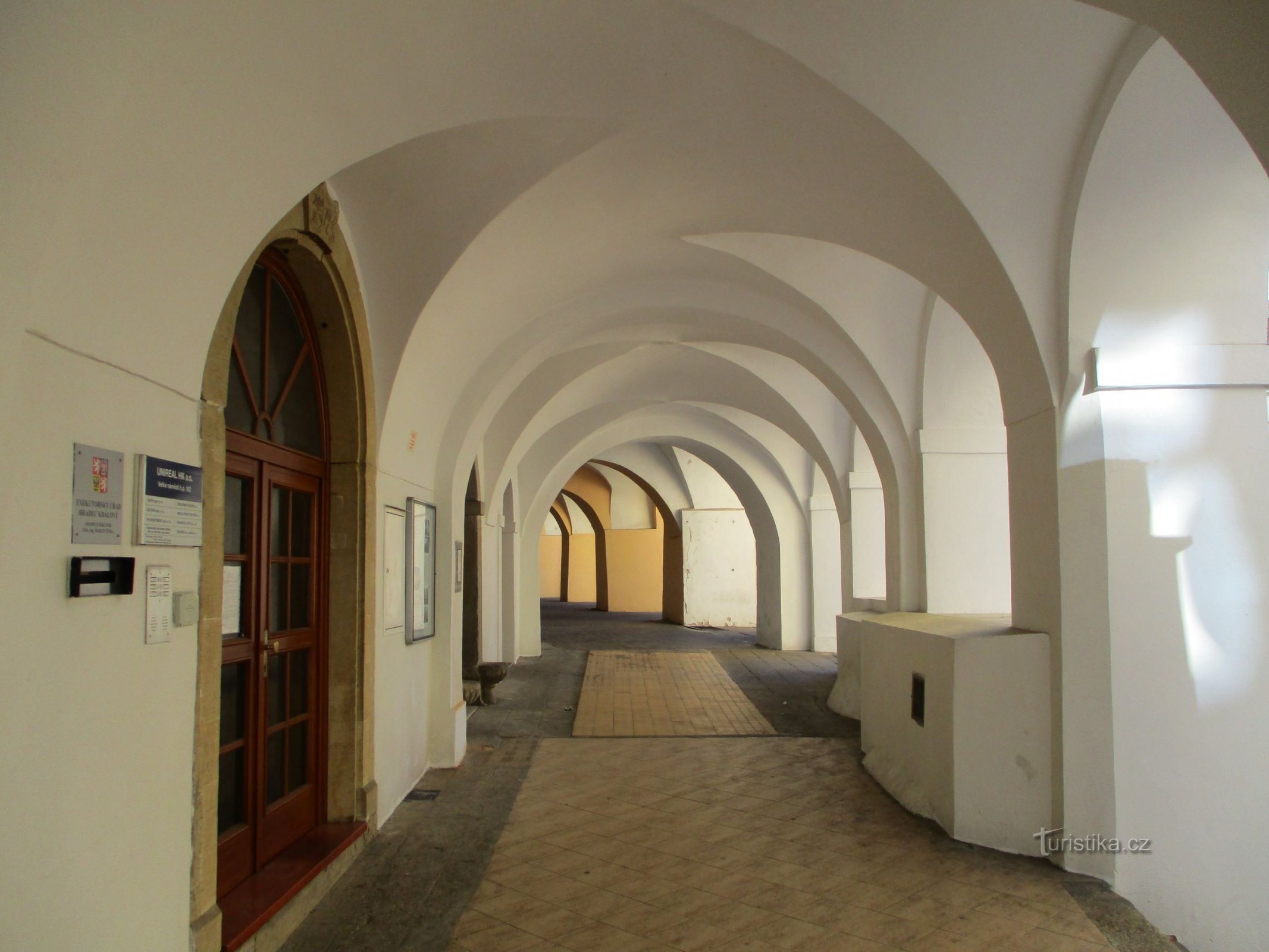 Great hall from No. 162 (Hradec Králové, 25.4.2020/XNUMX/XNUMX)